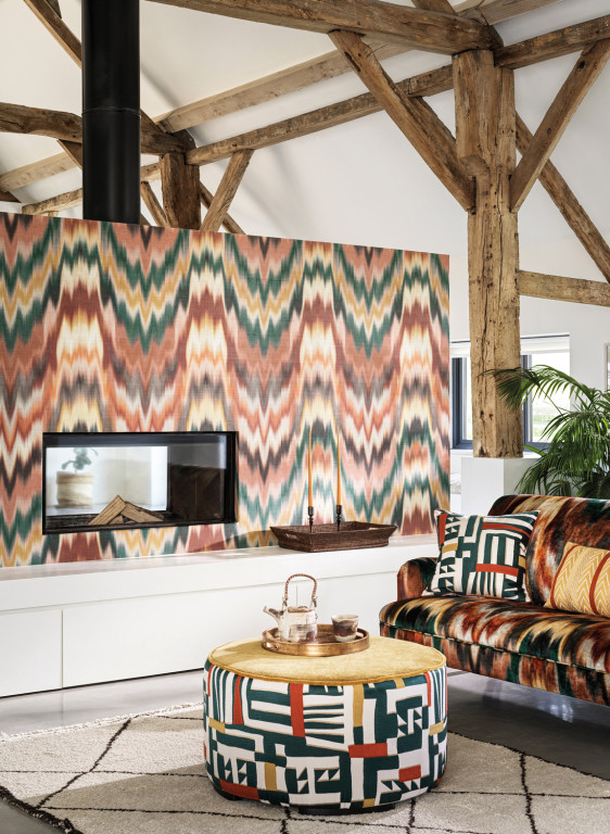 Osborne & Little Wallpaper Irisa-8193 Osborne & Little Wallpaper Irisa-8193