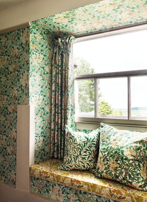 Morris & Co Wallpaper Honeysuckle-9346 Morris & Co Wallpaper Honeysuckle-9346