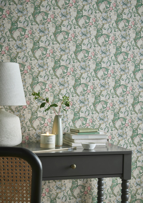 Clarke & Clarke Wallpaper Golden Lily - Linen/ Blush