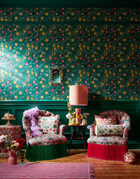 Morris & Co Wallpaper Fruit