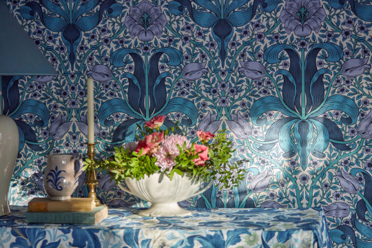 Morris & Co Wallpaper Spring Thicket
