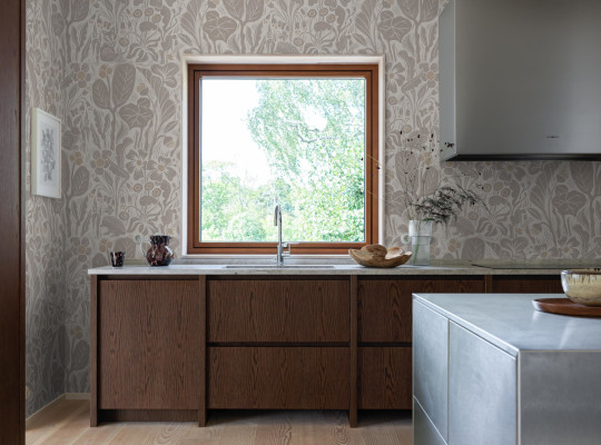 Boråstapeter Studio Mural Hanna Werning Vårstället