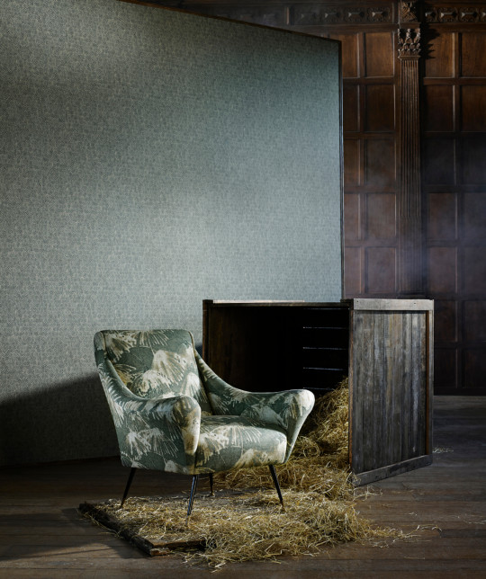 Zoffany Wallpaper Guinea - Charcoal