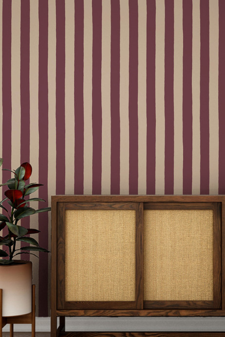Josephine Munsey Tapete Medium Hand Painted Stripe - Red Current/ Shiitake