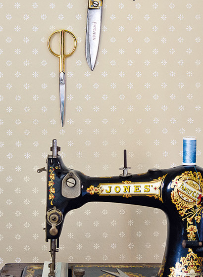 Cole & Son Wallpaper Victorian Star