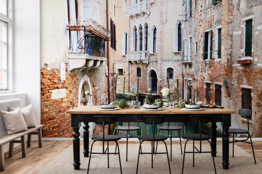 Rebel Walls Mural Venice