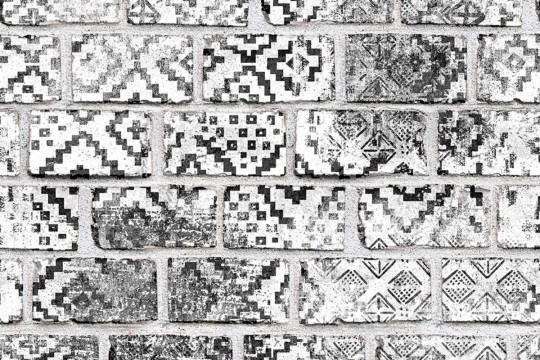 Ziegeltapete Decorated Bricks von Rebel Walls - B/W