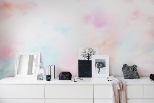 Wolken Tapete Coral Clouds von Rebel Walls