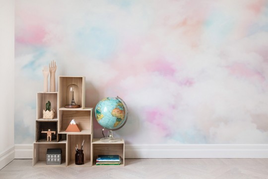 Wolken Tapete Coral Clouds von Rebel Walls