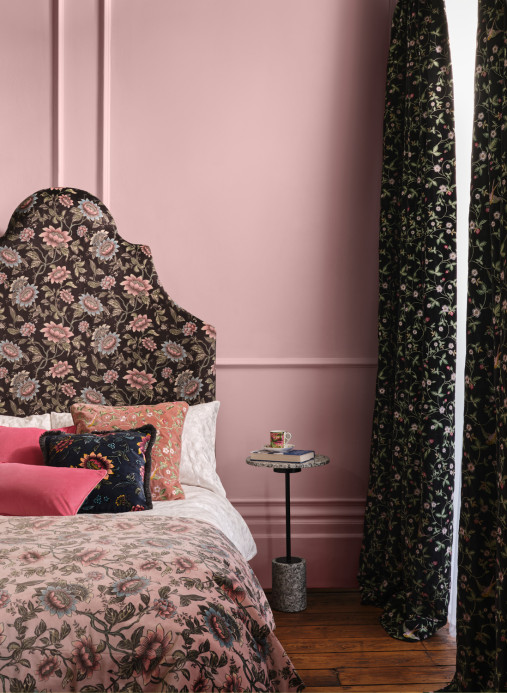 Clarke & Clarke Stoff Wild Strawberry - Embroidery - Noir
