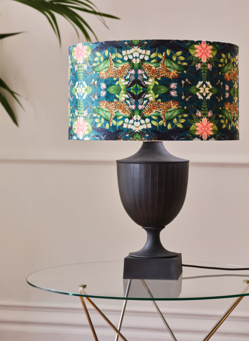 Clarke & Clarke Tissu Wonderlust Tea Story - Velvet - Teal