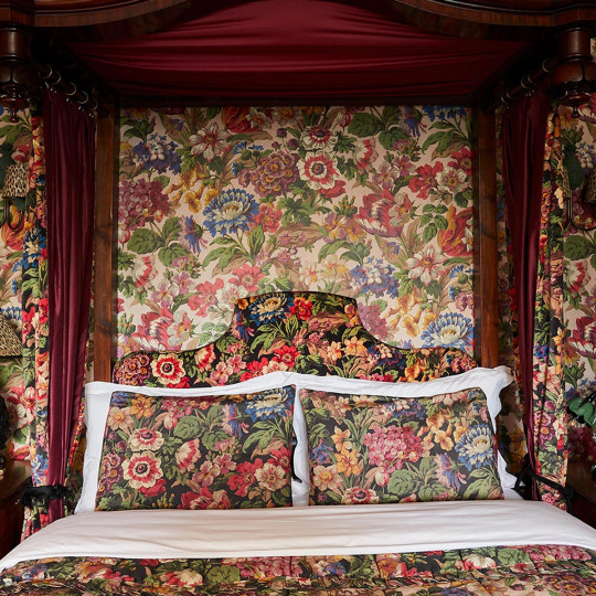 House of Hackney Tissu Florescence - Velvet - Noir