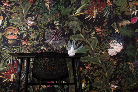 Tapete Menagerie of Extinct Animals von Moooi - Raven