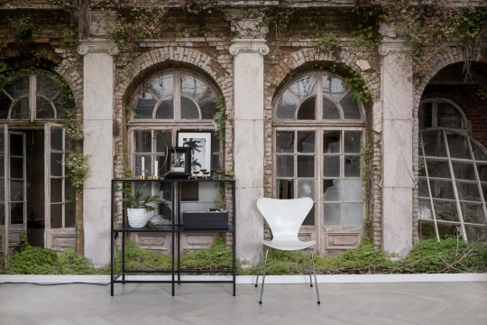 Rebel Walls Papier peint panoramique Ruin Romance