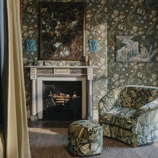 House of Hackney Tapete Golden Lily
