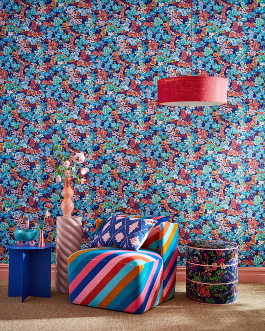 Harlequin Wallpaper Wildflower Meadow - Lapis/ Carnelian/ Aquamarine