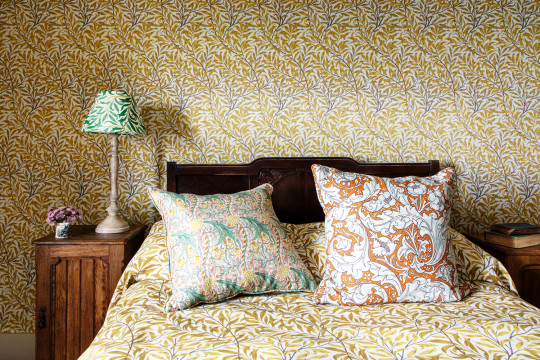 Morris & Co Wallpaper Willow Bough - Summer Yellow