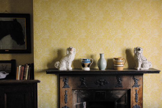 Morris & Co Wallpaper Marigold - Yellow