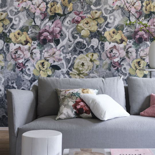 Designers Guild Wallpaper Tapestry Flower - Platinum