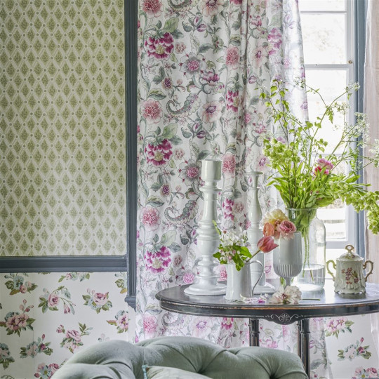 Designers Guild Wallpaper St John Street Trellis - Willow