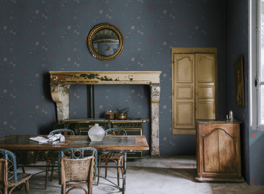 Rebel Walls Tapete Flower Thread