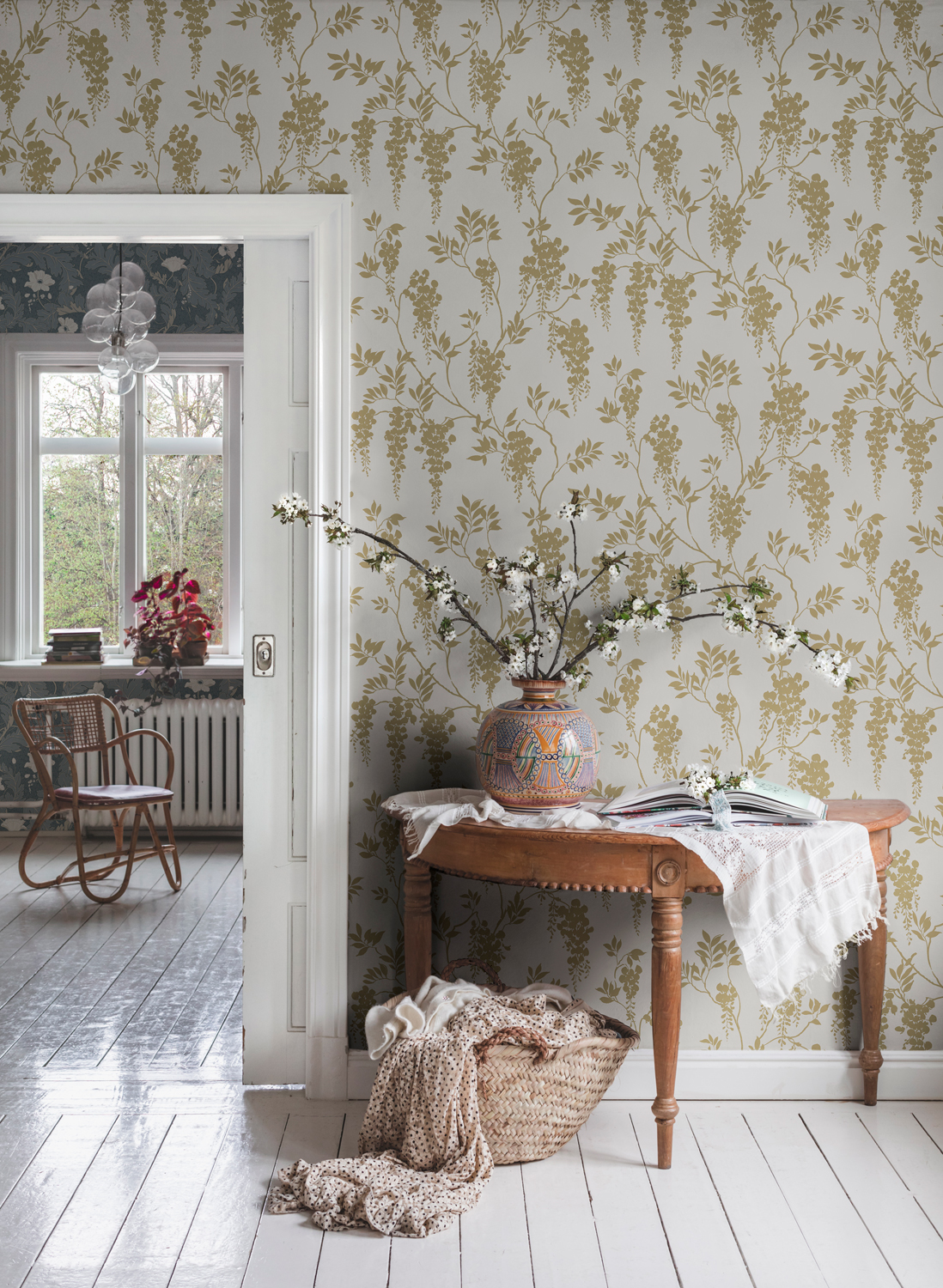 Sandberg | Floral Wallpaper Hedvig