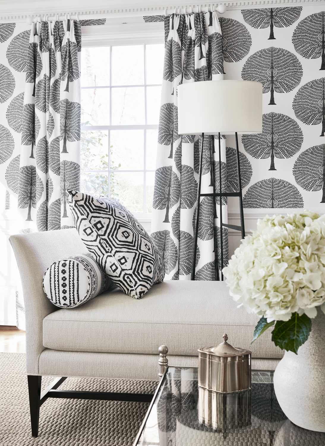 Thibaut | Wallpaper Mullberry Tree | meinewand.com