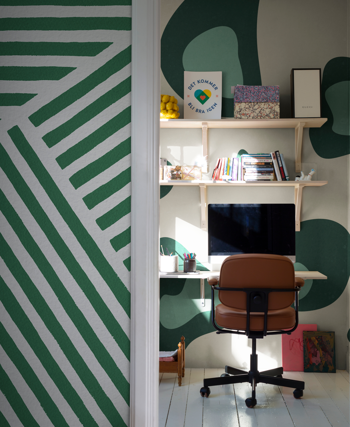 Rebel Walls Mural Different Directions8155