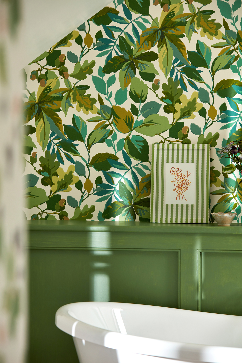 Sanderson Wallpaper Robins Wood9791